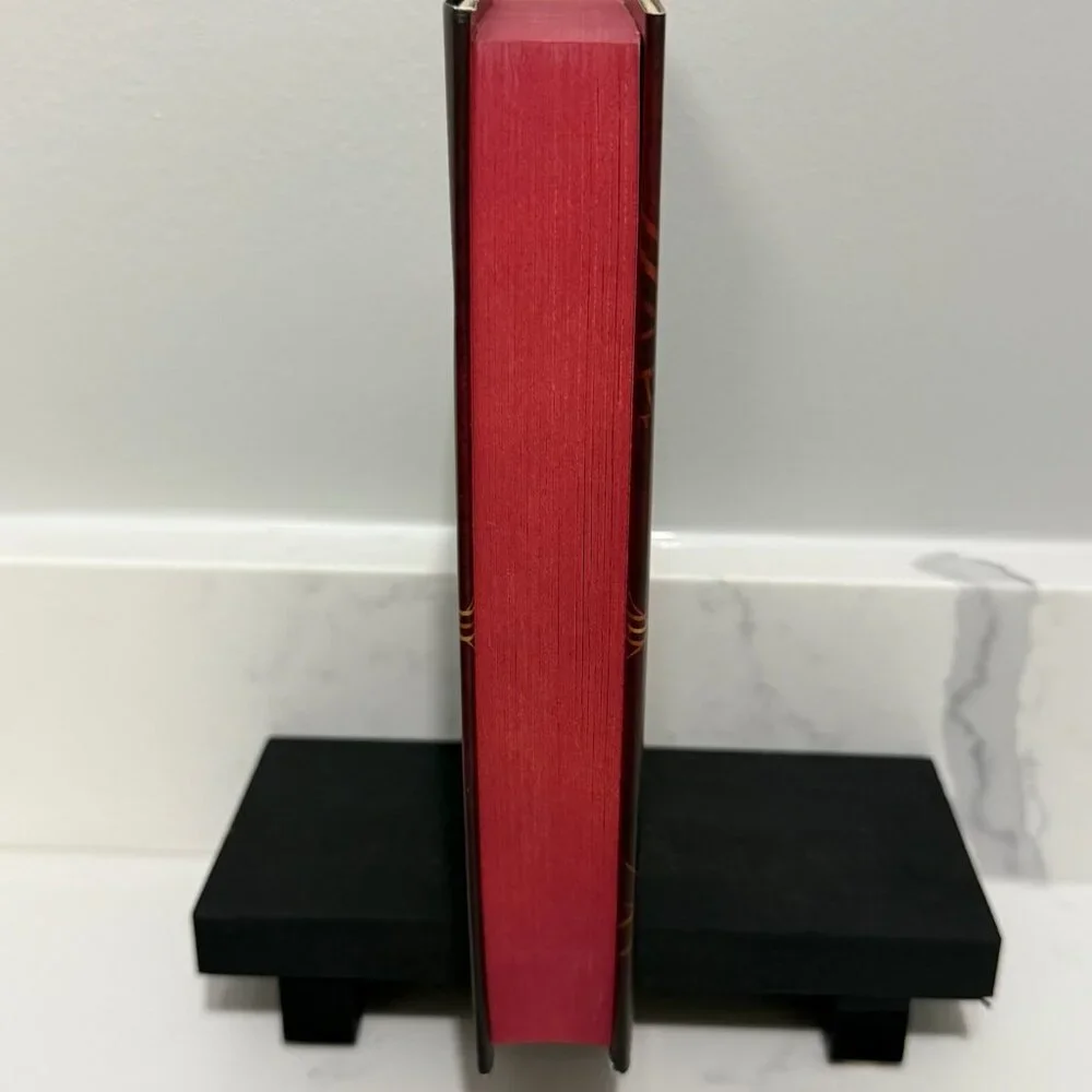 Fairyloot Items from the Feb 2021 Box - including Signed Book - Picture 15 of 15